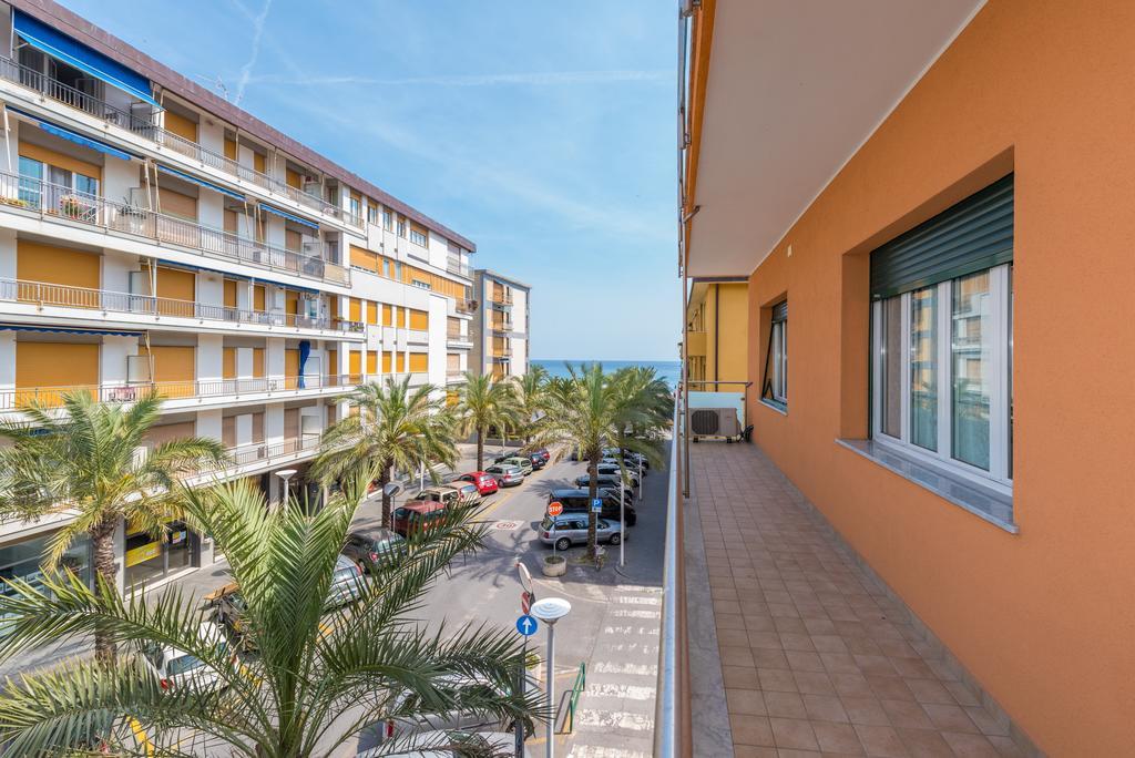 Domitilla House Finale Ligure Kültér fotó
